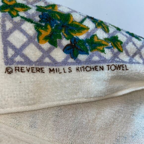 Vintage Crochet Top Hanging Kitchen towel dress shape Grandmacore Cottagecore - Picture 7 of 8